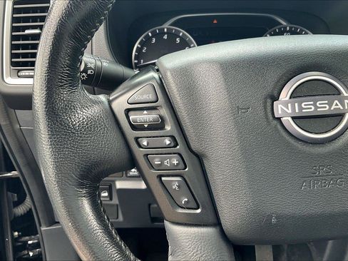 Used 2022 Nissan Frontier SV w/ SV Premium Package AWD/4WD image 19