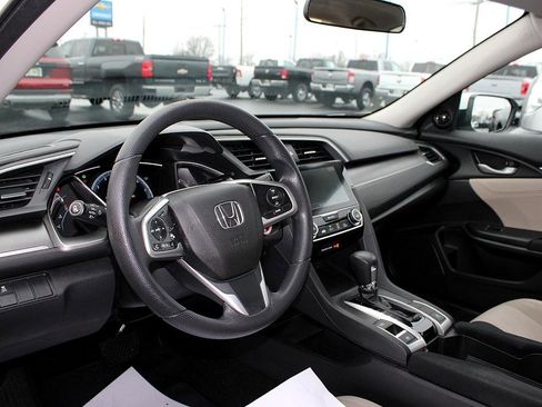 Used 2017 Honda Civic EX image 19