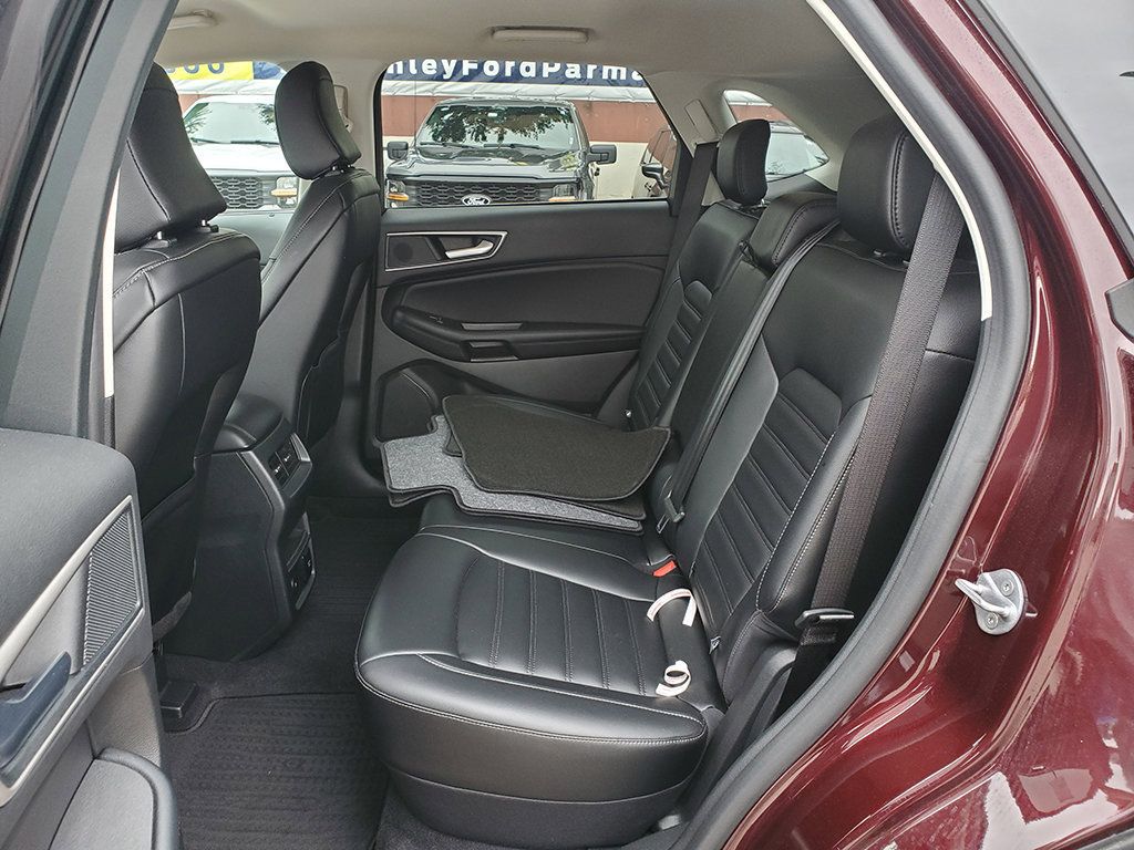 Used 2024 Ford Edge SEL w/ Convenience Package AWD/4WD image 7
