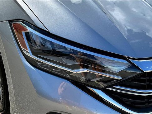 Used 2024 Volkswagen Jetta SE FWD image 33