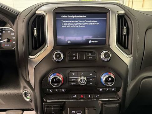 Certified 2022 GMC Sierra 1500 SLT w/ SLT Convenience Package AWD/4WD image 18