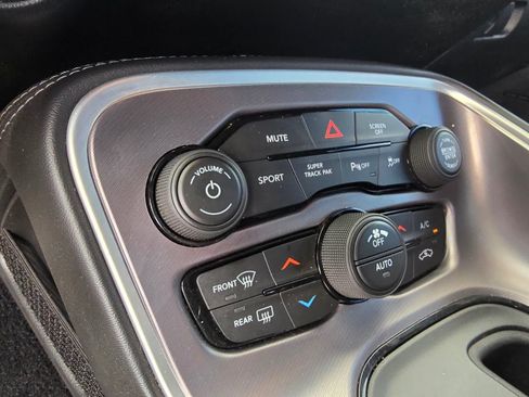 Used 2020 Dodge Challenger GT w/ Plus Package AWD/4WD image 21