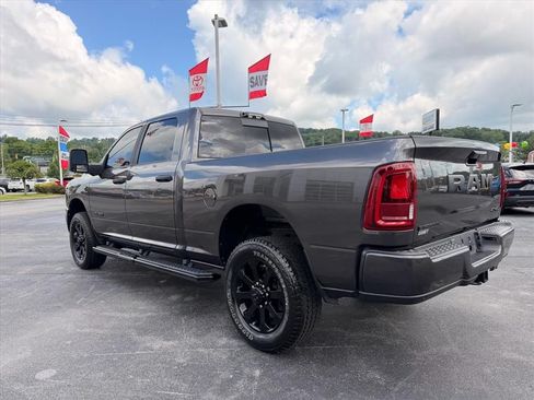 Used 2025 RAM 2500 Big Horn AWD/4WD image 7