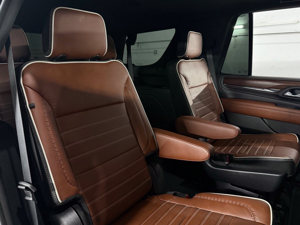 Used 2023 GMC Yukon Denali Ultimate AWD/4WD image 25