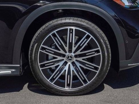 Used 2023 Mercedes-Benz EQE 500 4MATIC SUV image 11