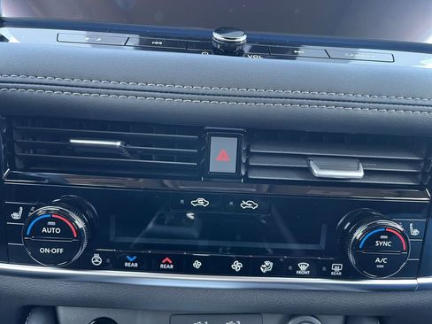 New 2026 Nissan Rogue Platinum w/ Platinum Premium Package image 4