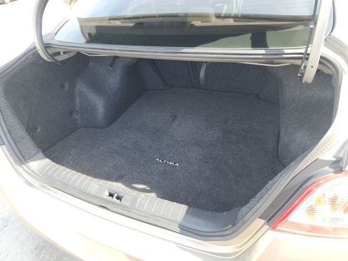 Used 2013 Nissan Altima 3.5 SL w/ Technology Pkg image 21