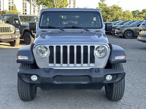 Used 2018 Jeep Wrangler Unlimited Sport S AWD/4WD image 7