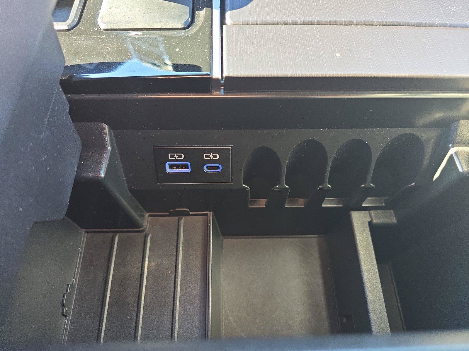 Used 2023 Toyota Sequoia Platinum AWD/4WD image 26