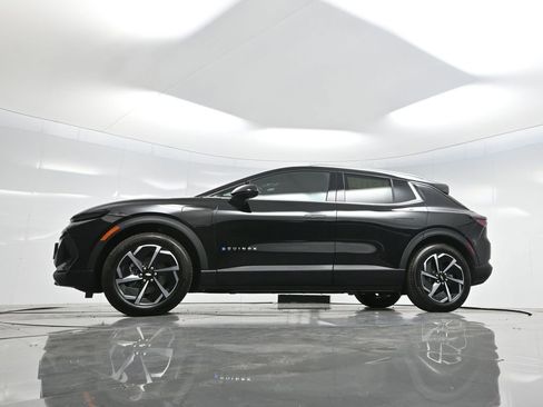 Used 2026 Chevrolet Equinox EV LT image 7