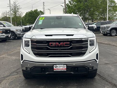 Used 2025 GMC Sierra 1500 SLT w/ SLT Premium Plus Package AWD/4WD image 2