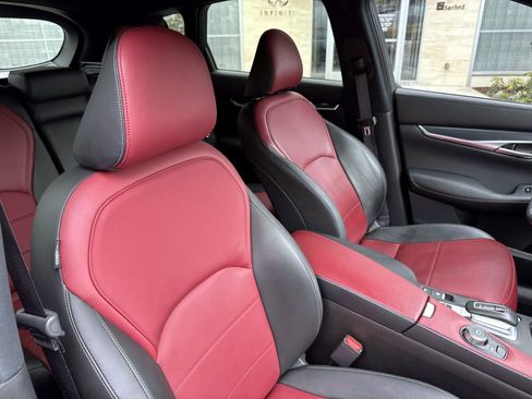 Used 2023 INFINITI QX50 Sport image 15