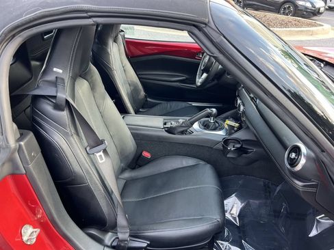 Used 2020 MAZDA MX-5 Miata Grand Touring RWD image 23