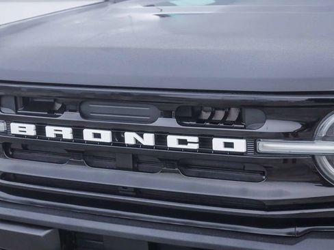Used 2022 Ford Bronco Outer Banks image 6