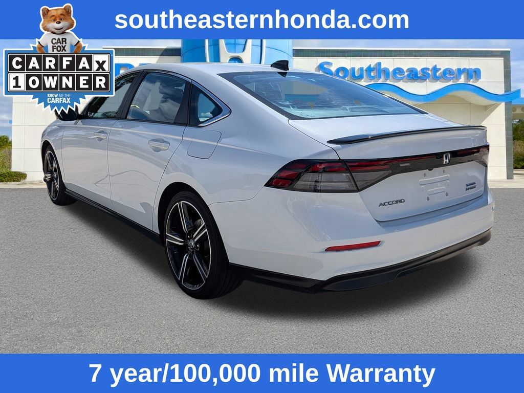 Used 2024 Honda Accord Sport image 5