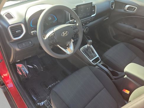 New 2026 Hyundai Venue SE image 17