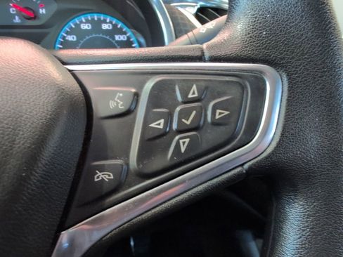 Used 2018 Chevrolet Malibu LT w/ LPO, Convenience Package 2 FWD image 15