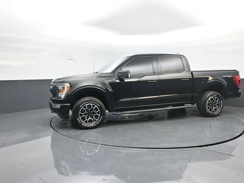 Certified 2021 Ford F150 XLT w/ Equipment Group 302A High image 4