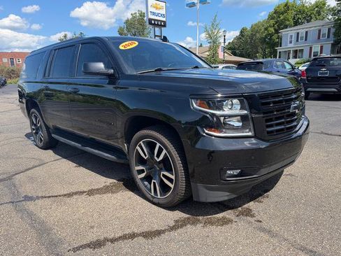 Used 2020 Chevrolet Suburban Premier w/ RST 6.2L Performance Edition AWD/4WD image 8