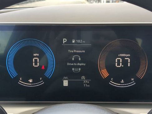 Used 2025 Hyundai Tucson SEL image 24