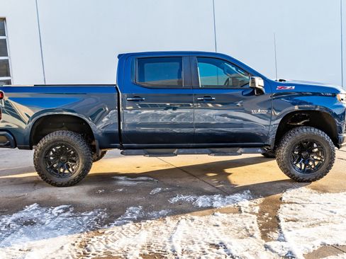 Used 2022 Chevrolet Silverado 1500 RST image 11