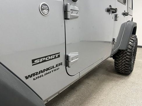 Used 2015 Jeep Wrangler Unlimited Sport w/ Quick Order Package 24S image 14