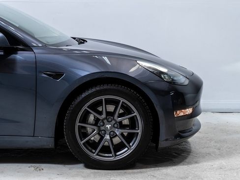 Used 2021 Tesla Model 3 Long Range image 12