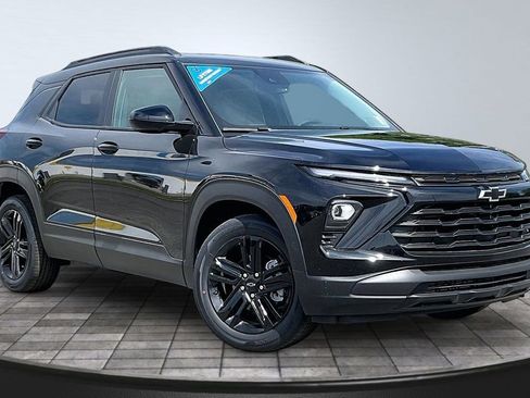 New 2026 Chevrolet TrailBlazer LT w/ Convenience Package FWD image 2