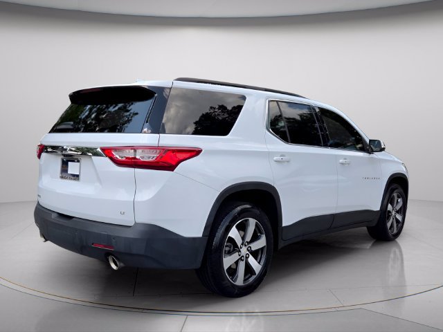 Used 2021 Chevrolet Traverse LT w/ LT Premium Package FWD image 7