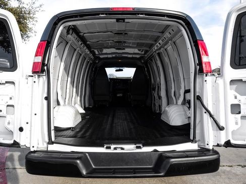 Used 2022 Chevrolet Express 2500 Extended w/ Driver Convenience Package image 45