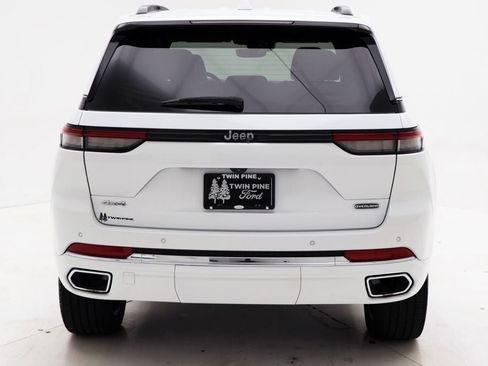 Used 2023 Jeep Grand Cherokee Overland image 7
