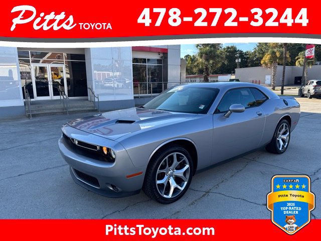 Used 2016 Dodge Challenger SXT Plus RWD image 1