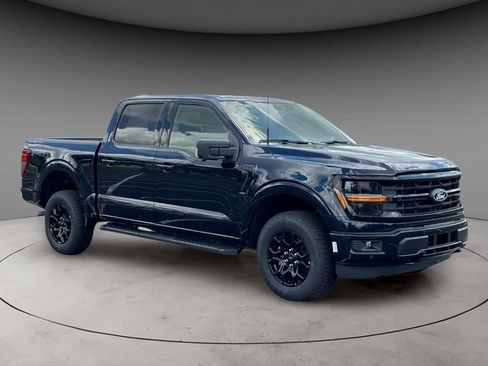 New 2026 Ford F150 XLT w/ Equipment Group 302A MID AWD/4WD image 3