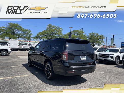 Used 2024 Chevrolet Suburban RST w/ Luxury Package AWD/4WD image 7