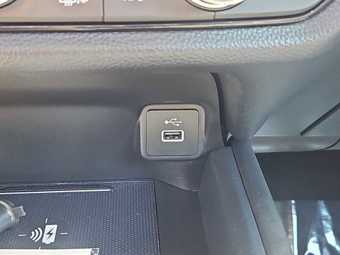 Used 2024 Honda HR-V EX-L image 25