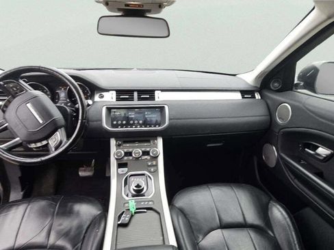 Used 2017 Land Rover Range Rover Evoque SE AWD/4WD image 8