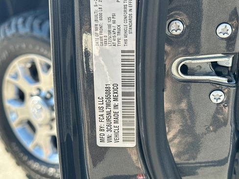 Used 2021 RAM 2500 Laramie AWD/4WD image 30