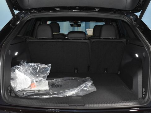 New 2026 Volkswagen Atlas Cross Sport SE image 24