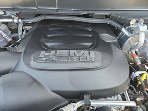 Used 2026 RAM 2500 Big Horn AWD/4WD image 36