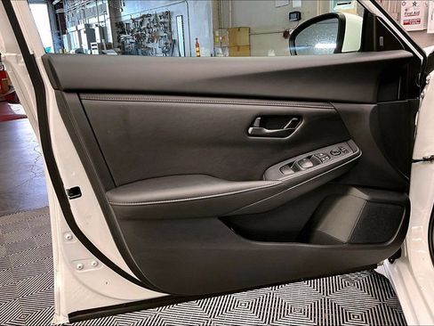 Used 2024 Nissan Sentra S FWD image 24