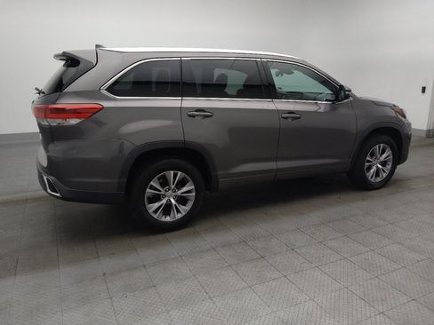 Used 2017 Toyota Highlander Limited image 10