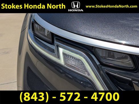 Used 2023 Kia Carnival LX FWD image 13