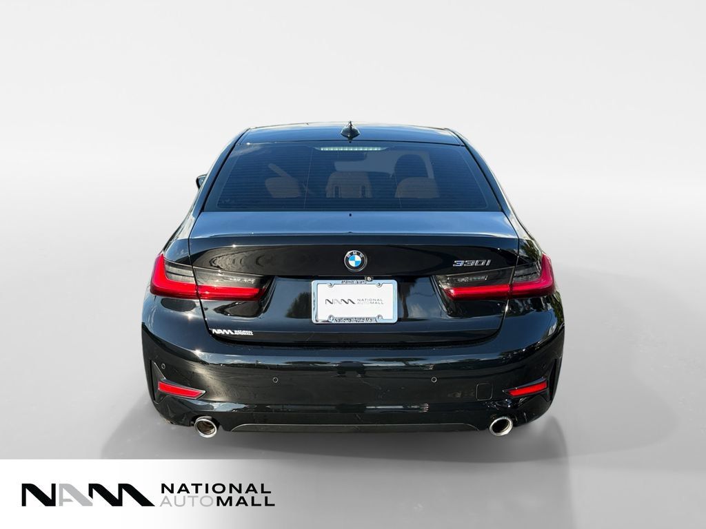 Used 2019 BMW 330i Sedan w/ Premium Package RWD image 4