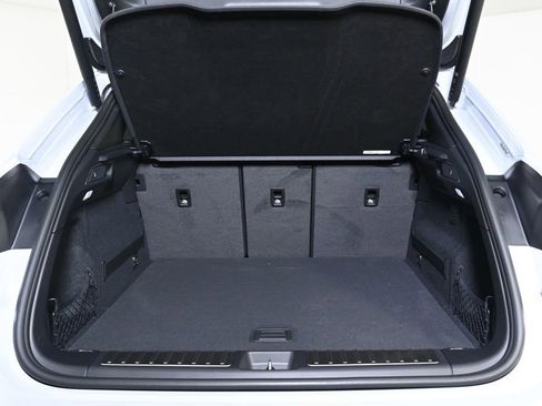 New 2025 Porsche Macan 4S Electric image 25