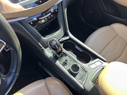 Used 2020 Cadillac XT5 Sportv w/ Platinum Package image 22