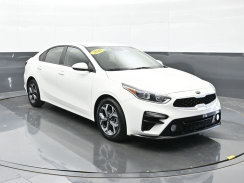 Used 2020 Kia Forte LXS FWD image 6
