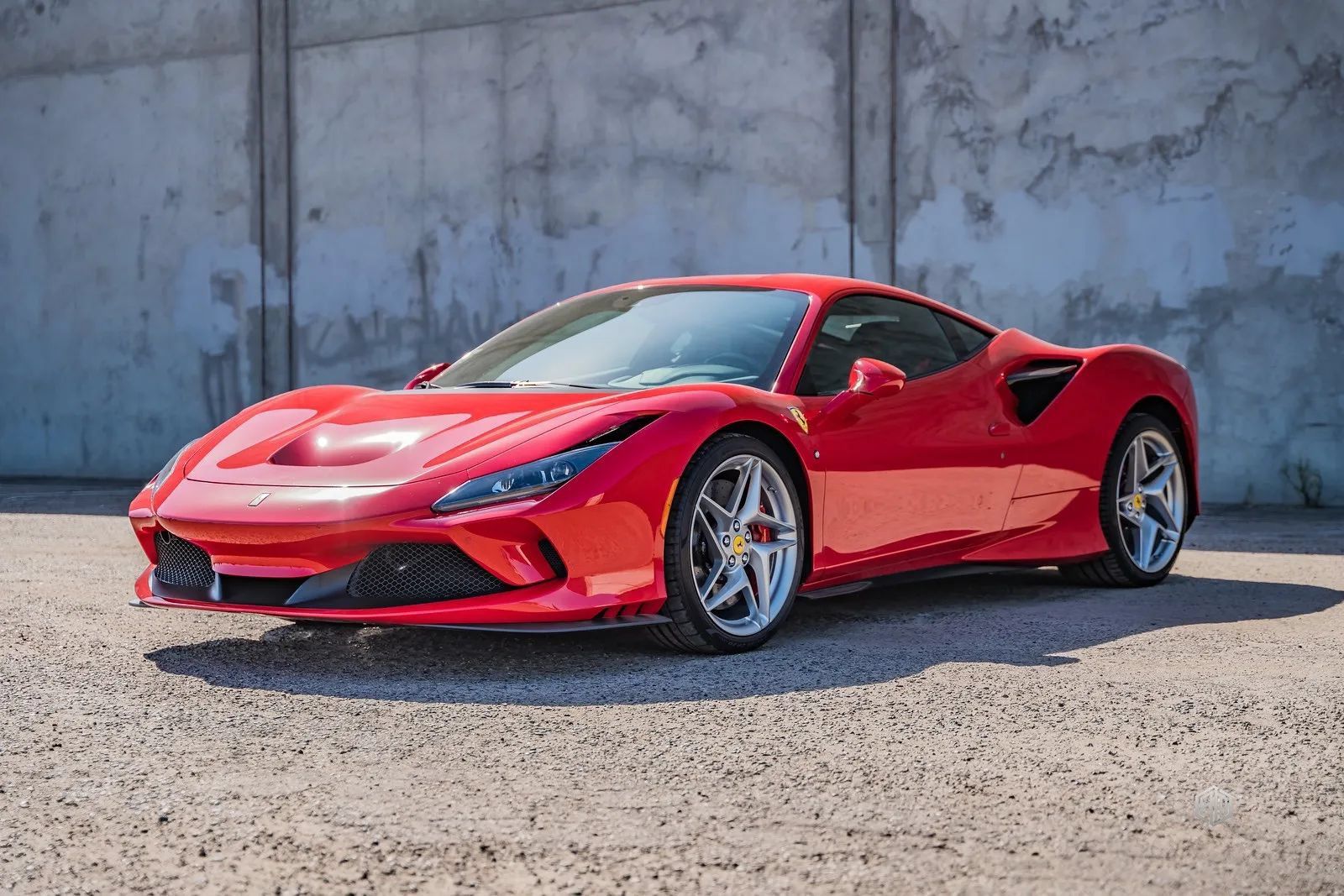 Used 2021 Ferrari F8 Tributo RWD image 1