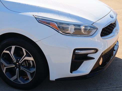 Used 2019 Kia Forte LXS image 6