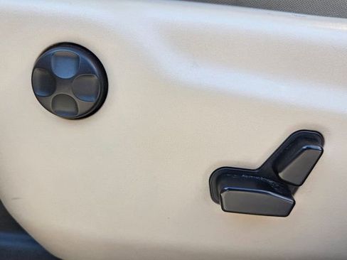 Used 2014 Dodge Durango Limited w/ Nav & Power Liftgate Group image 19