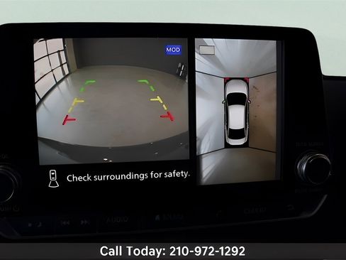 Used 2025 Nissan Sentra SR w/ SR Premium Package image 23